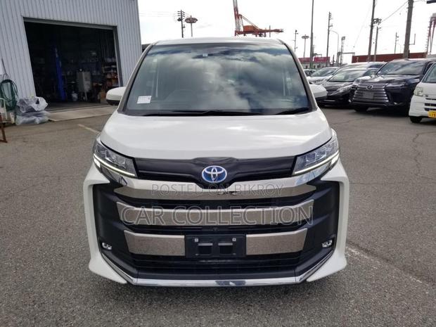 Toyota Noah S-Z 2022