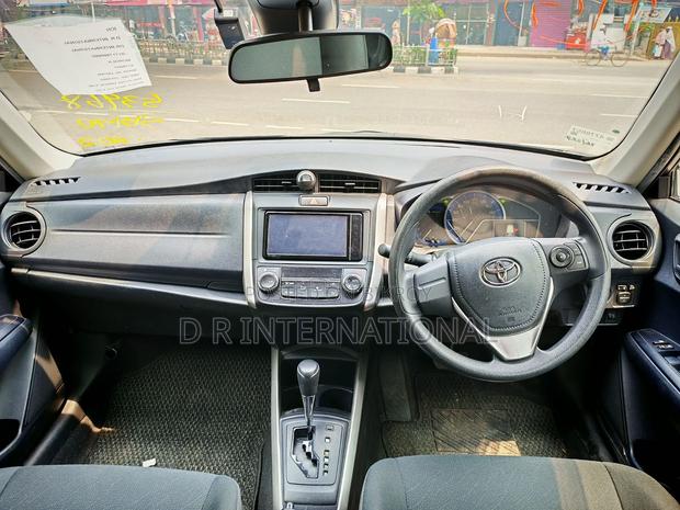 Toyota Fielder 2022