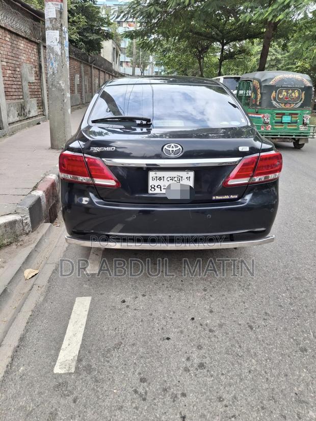 Toyota Premio F 2017