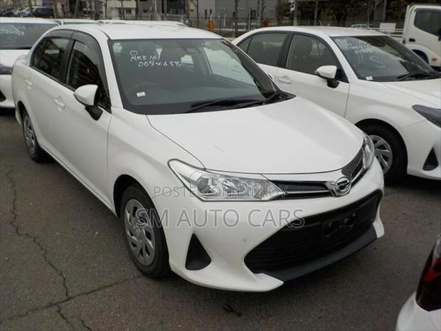 Toyota Axio Non Hybrid EX White 2021