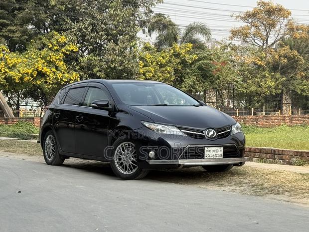 Toyota Auris 2013
