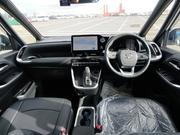 Toyota Noah Hybrid SZ Pearl New 2022 for sale