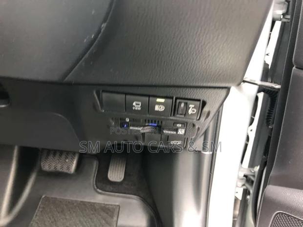 Toyota Corolla Cross Z Nardo Grey 2021