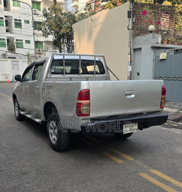 Toyota Hilux Double cabin pickup 2007