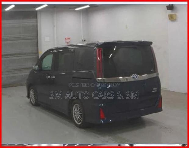 Toyota Noah Hybrid WXB Mica Blue 2021