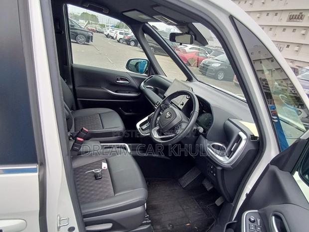 Toyota Noah S-Z Full Option 2023
