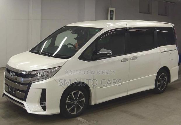Toyota Noah Non Hybrid WXB Pearl 2021