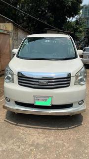 Toyota Noah 2013 for sale