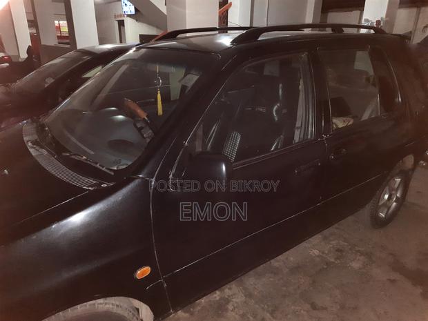 Toyota Raum 2001 Black