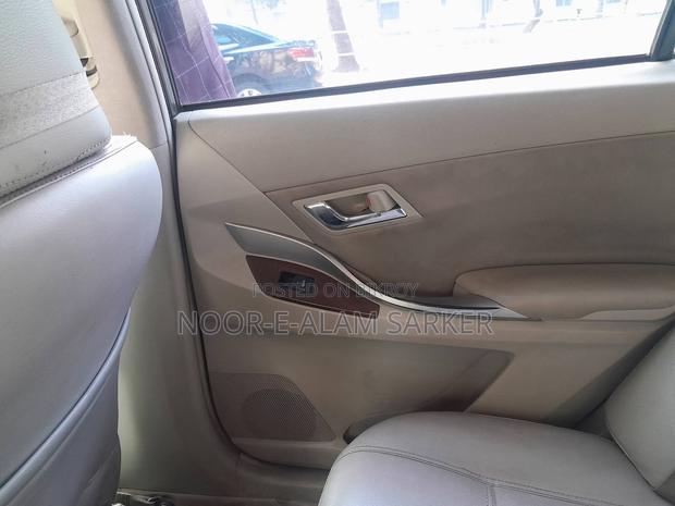 Toyota Premio F Package 2011