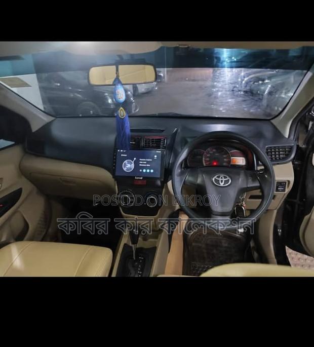 Toyota Avanza black 2012