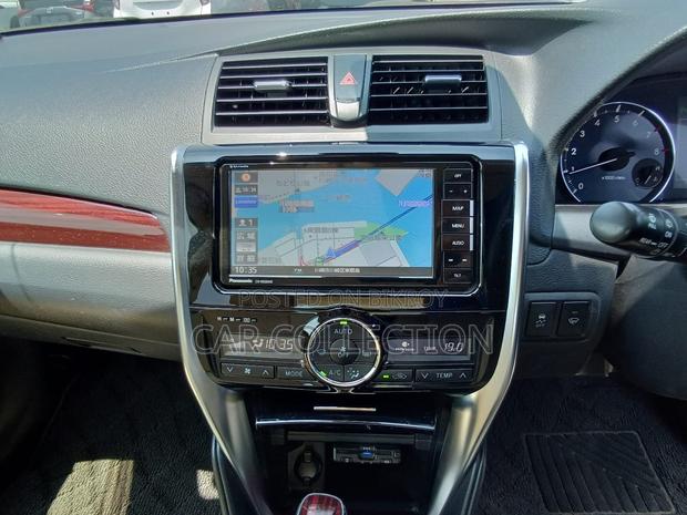 Toyota Premio 2021