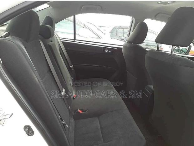 Toyota Axio Non Hybrid EX White 2021