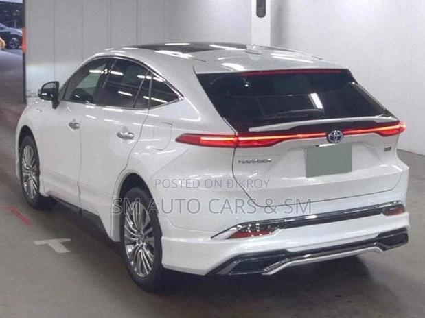 Toyota Harrier Hybrid Z Pearl 2021