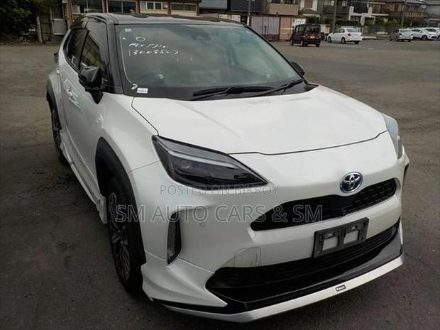 Toyota Yaris Cross Z Pearl/Black 2Tone 2020