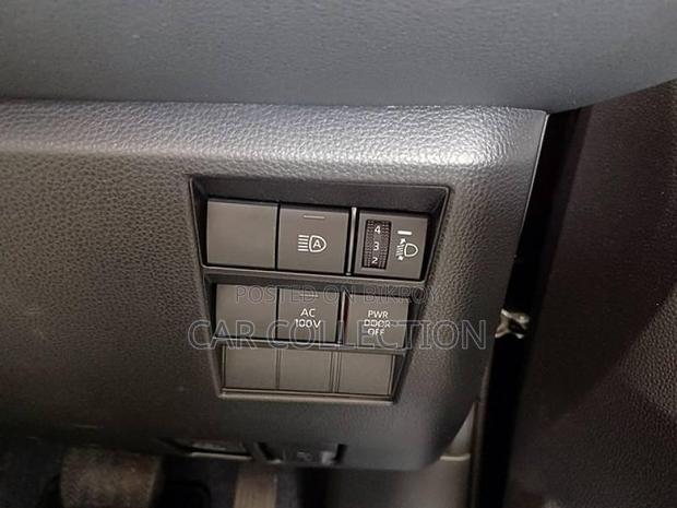 Toyota Noah S-Z Hybrid Black 2024
