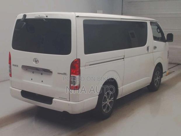 Toyota Hiace Super GL 2021