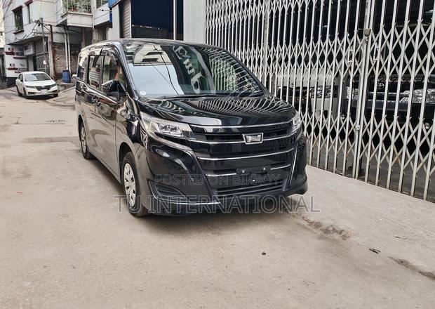 Toyota Noah X-SMART 2020