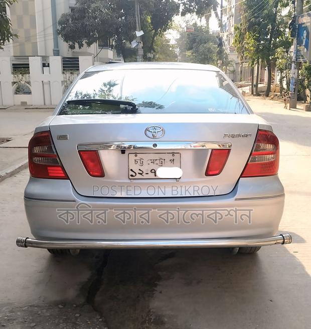 Toyota Premio car 2006