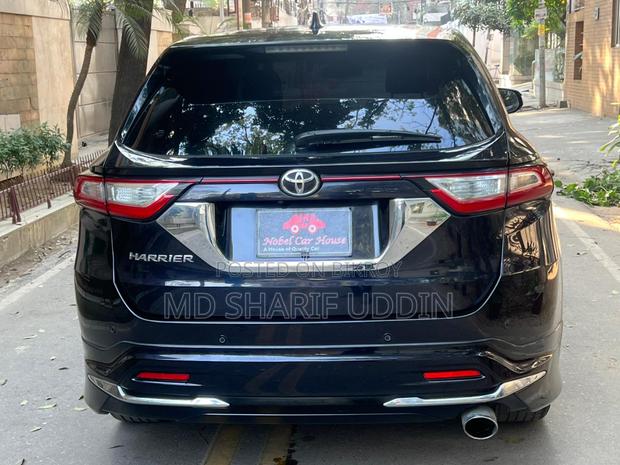 Toyota Harrier Advance Premium 2017