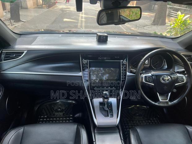 Toyota Harrier Advance Premium 2017