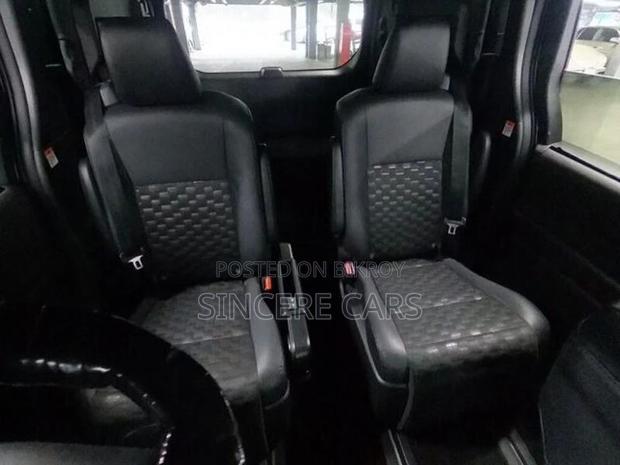 Toyota Voxy SZ NON HYB FULL LOAD 2022