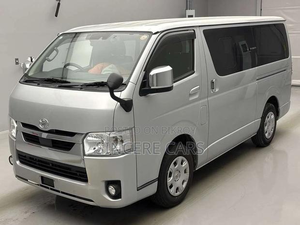 Toyota Hiace SUPER GL KEY START 2020