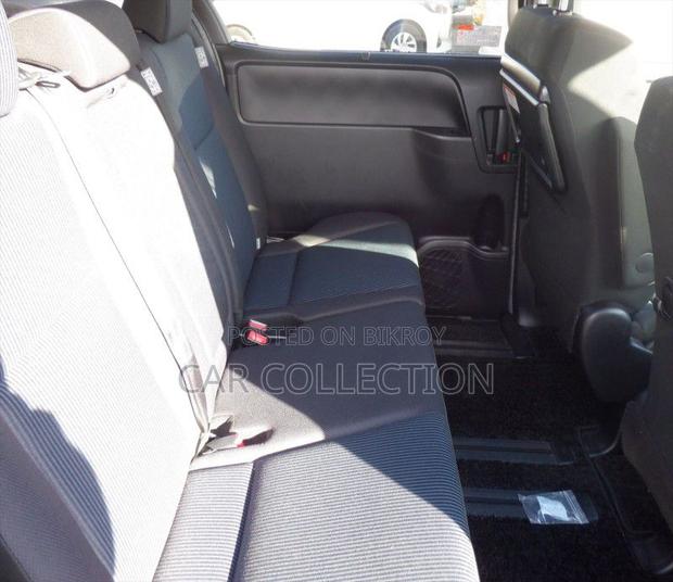 Toyota Noah X Smart Non HV Pearl 2021