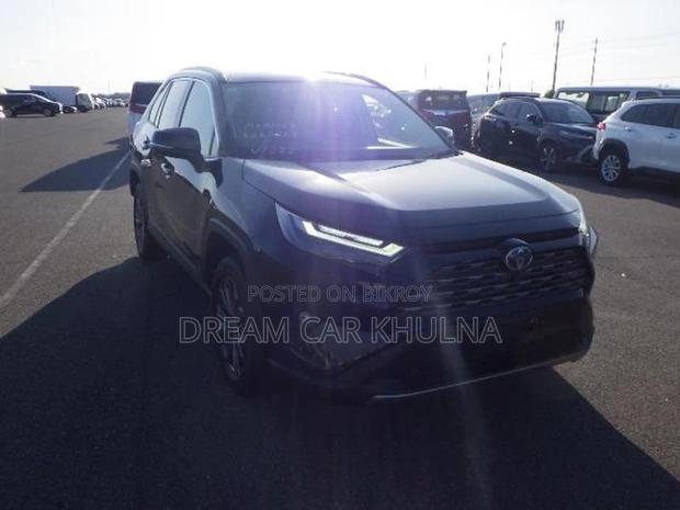 Toyota RAV4 G new Shape 2022