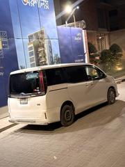 Toyota Noah 2019 hybrid for sale