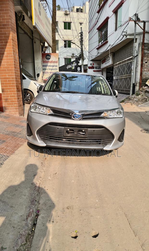 Toyota Axio hybrid ex 2020
