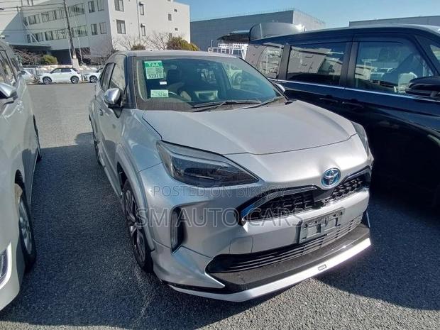 Toyota Yaris Cross Z Silver 4.5 Point 2021