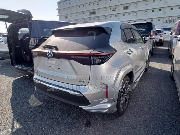 Toyota Yaris Cross Z Silver 4.5 Point 2021