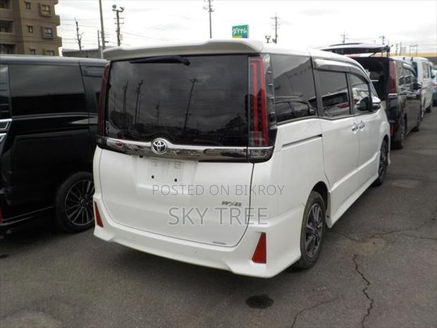Toyota Noah W X B I 2020