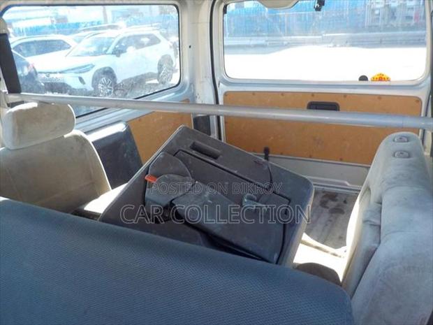 Toyota Hiace GLDualAcBolwerSilver 2021