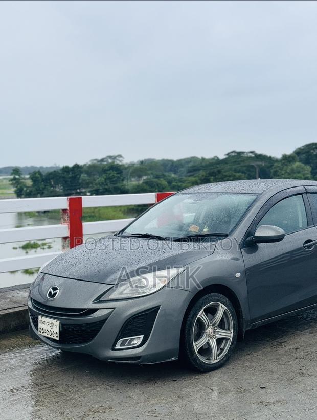 Mazda 3 Sedan 2009