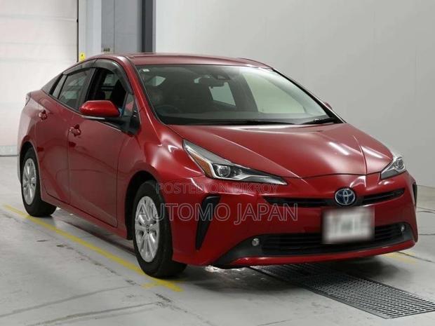 Toyota Prius S Safety Plus 2021