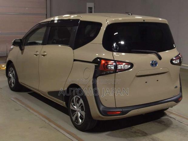 Toyota Sienta G Kero 2021