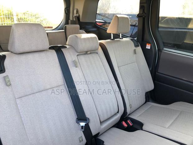 Toyota Noah G Hybrid 8 Seat2022 2022