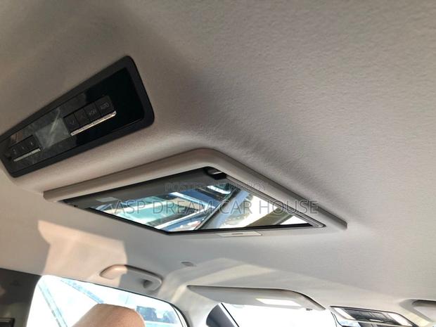 Toyota Noah G Hybrid 8 Seat2022 2022
