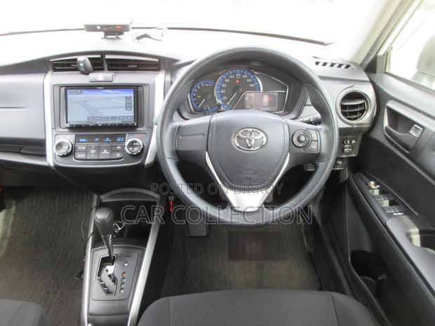 Toyota Fielder 2020