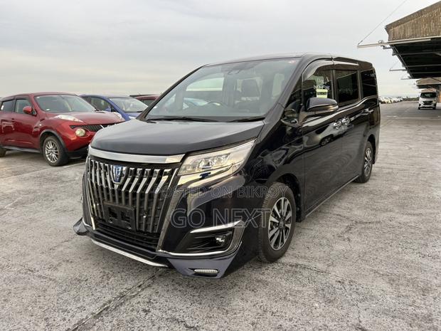 Toyota Esquire GI Premium(TAILORED) 2020