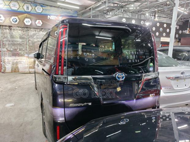 Toyota Esquire GI Premium(TAILORED) 2020