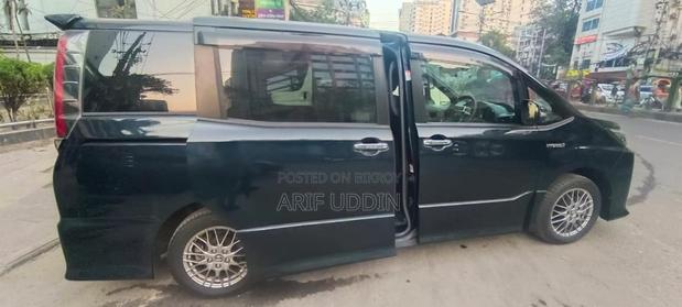 Toyota Noah 1.8 FWD Hybrid (7 Seater) 2018 Blue