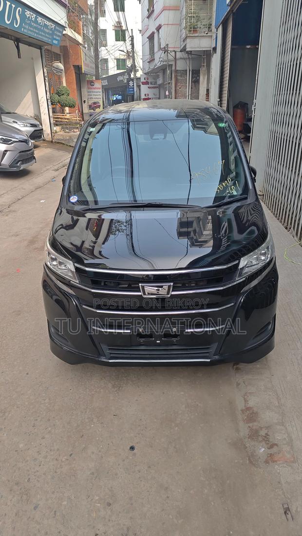 Toyota Noah x-noah non hv 2020