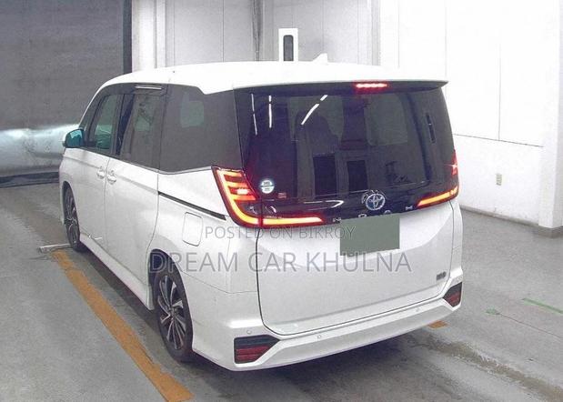 Toyota Noah S-Z Hyb All Opt 2022