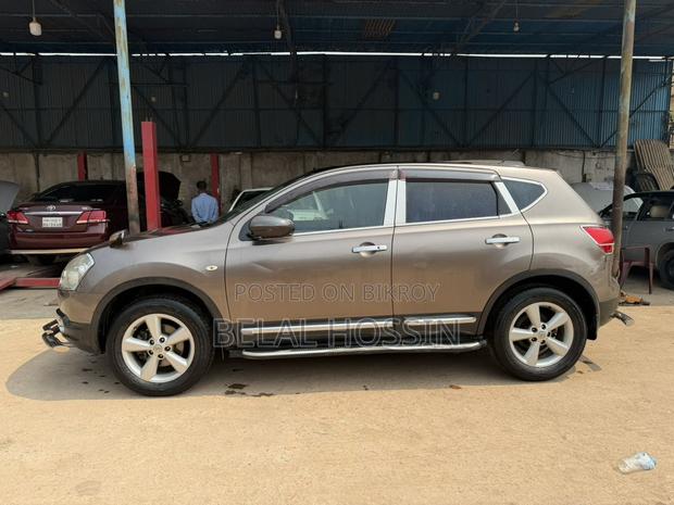 Nissan Dualis suv 2011