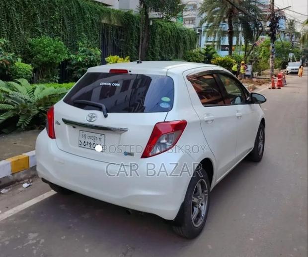 Toyota Vitz G PUSH SMART STOP 2012