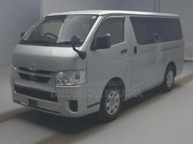 Toyota Hiace PKG. DX G LED SILVER 2021