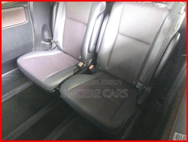 Toyota Esquire GI PACKAGE HYB 2021